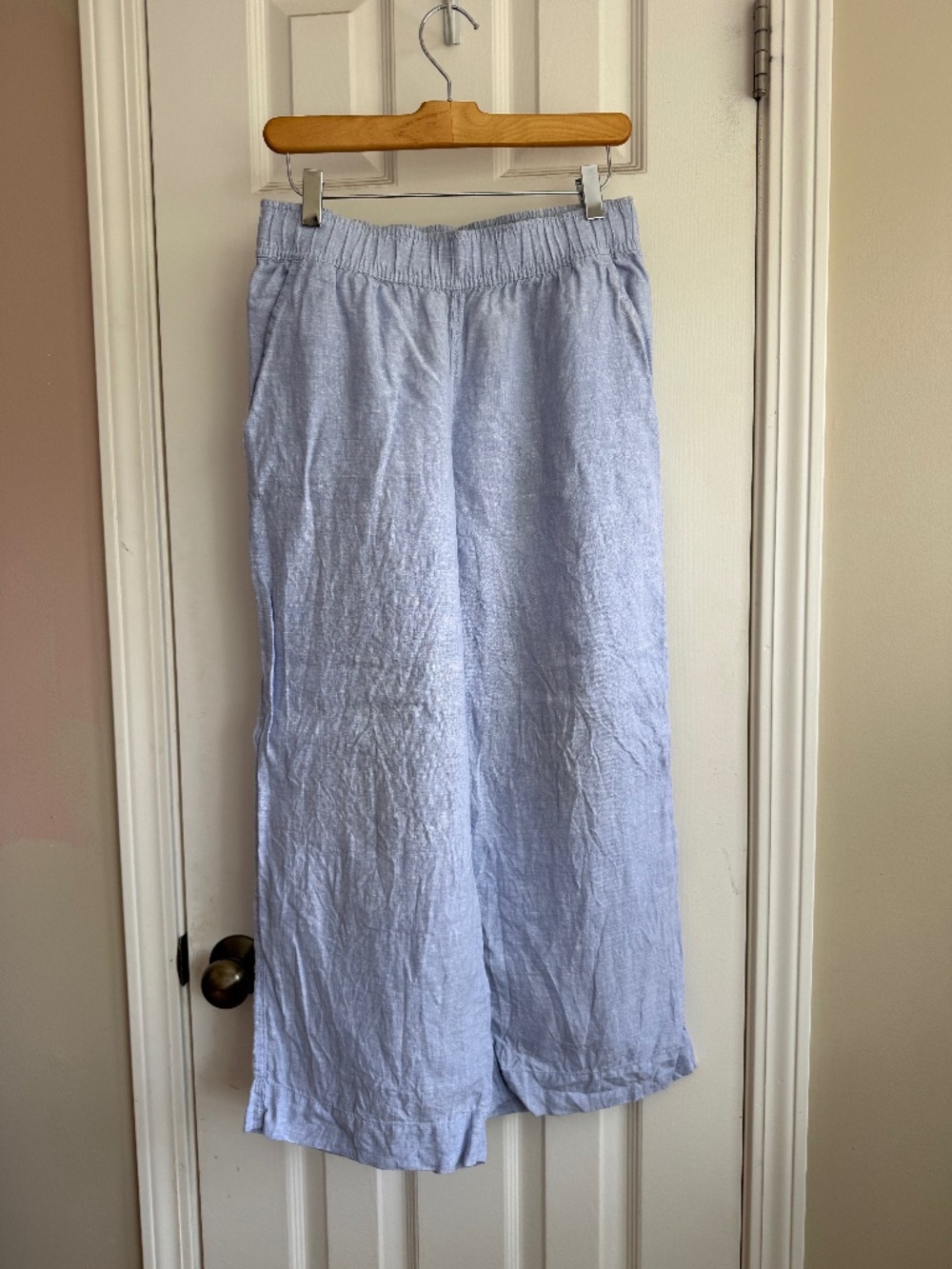 Tahari blue linen pants . S
